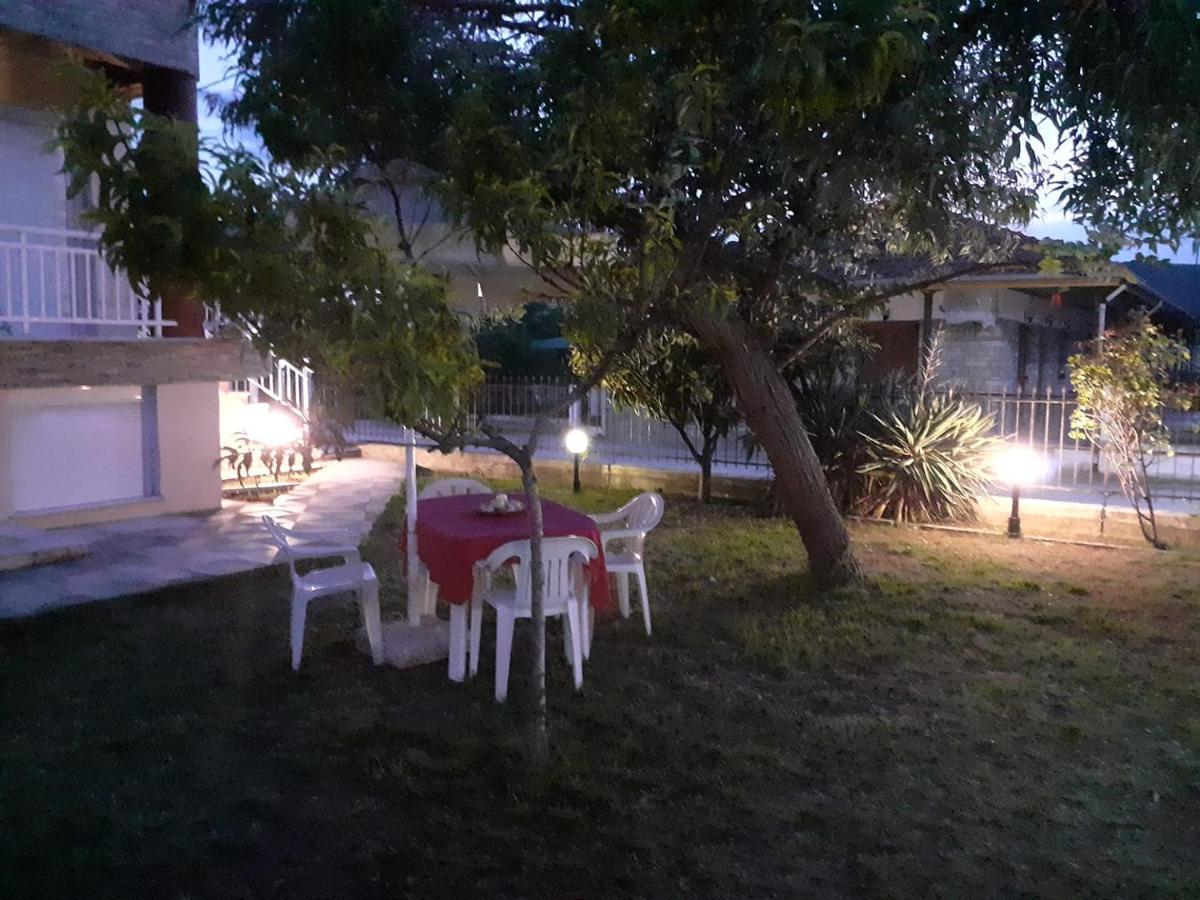 Polis΄ House Apartment Vrasna Exterior photo