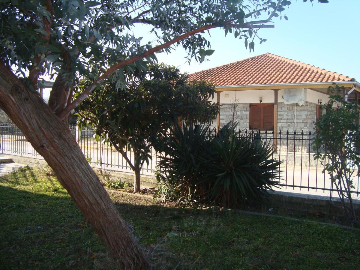 Polis΄ House Apartment Vrasna Exterior photo