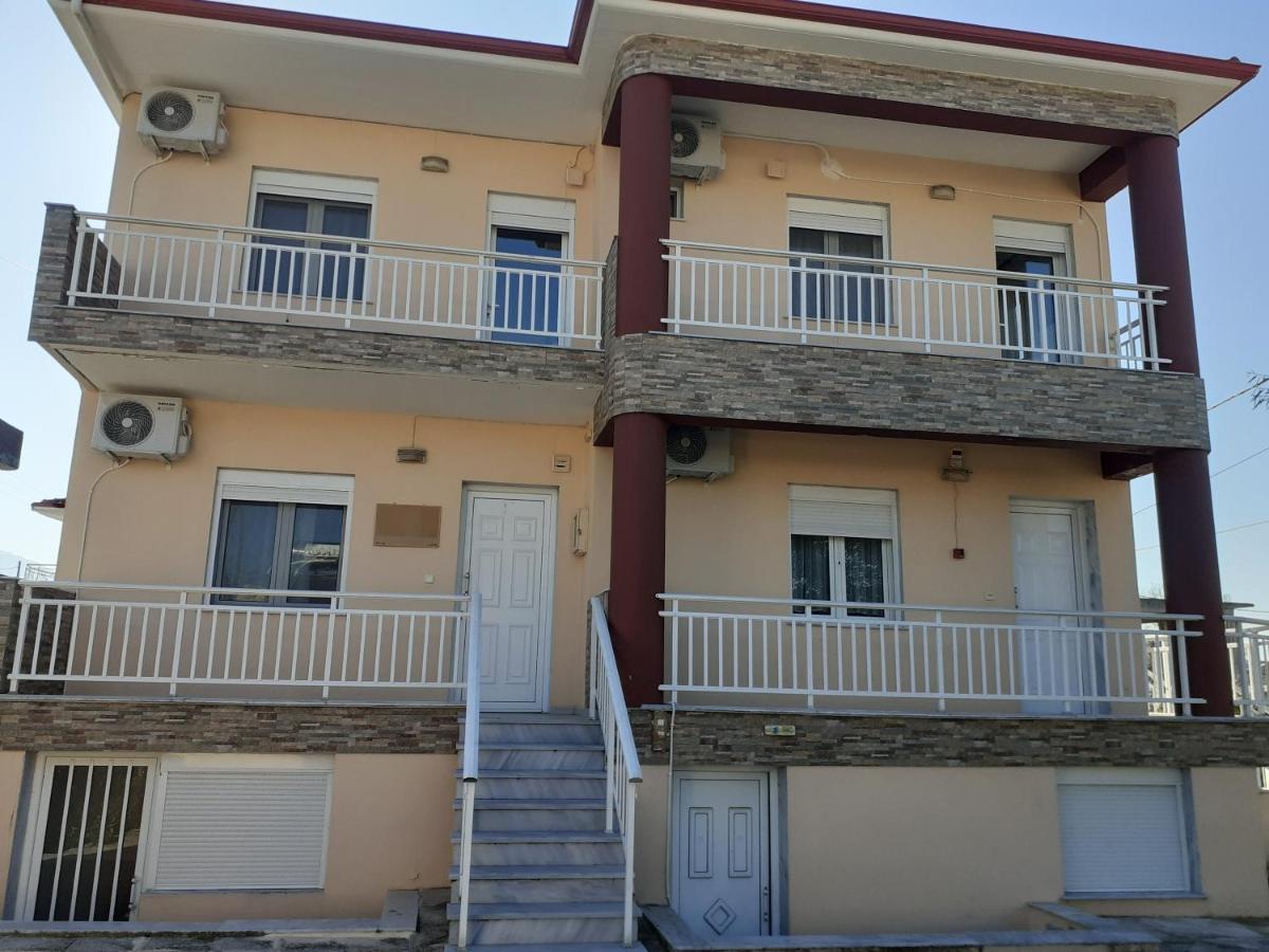 Polis΄ House Apartment Vrasna Exterior photo