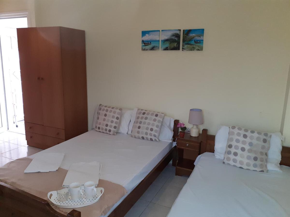 Polis΄ House Apartment Vrasna Exterior photo
