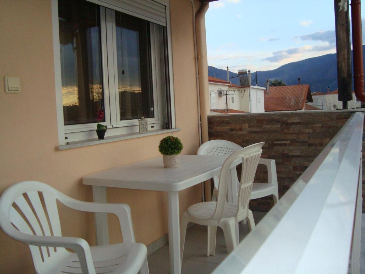 Polis΄ House Apartment Vrasna Exterior photo