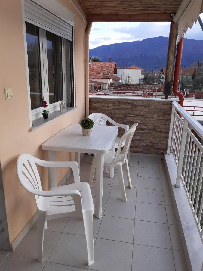 Polis΄ House Apartment Vrasna Exterior photo