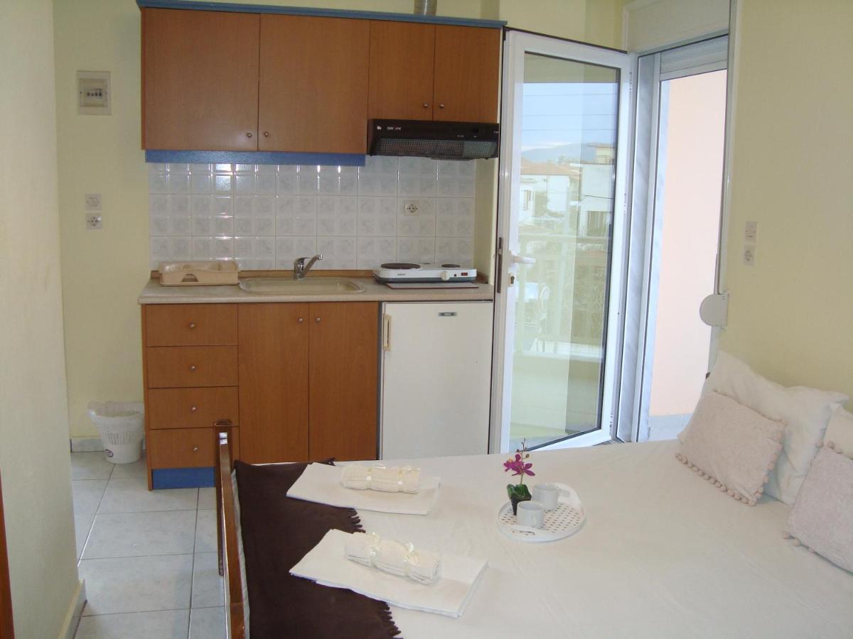 Polis΄ House Apartment Vrasna Exterior photo
