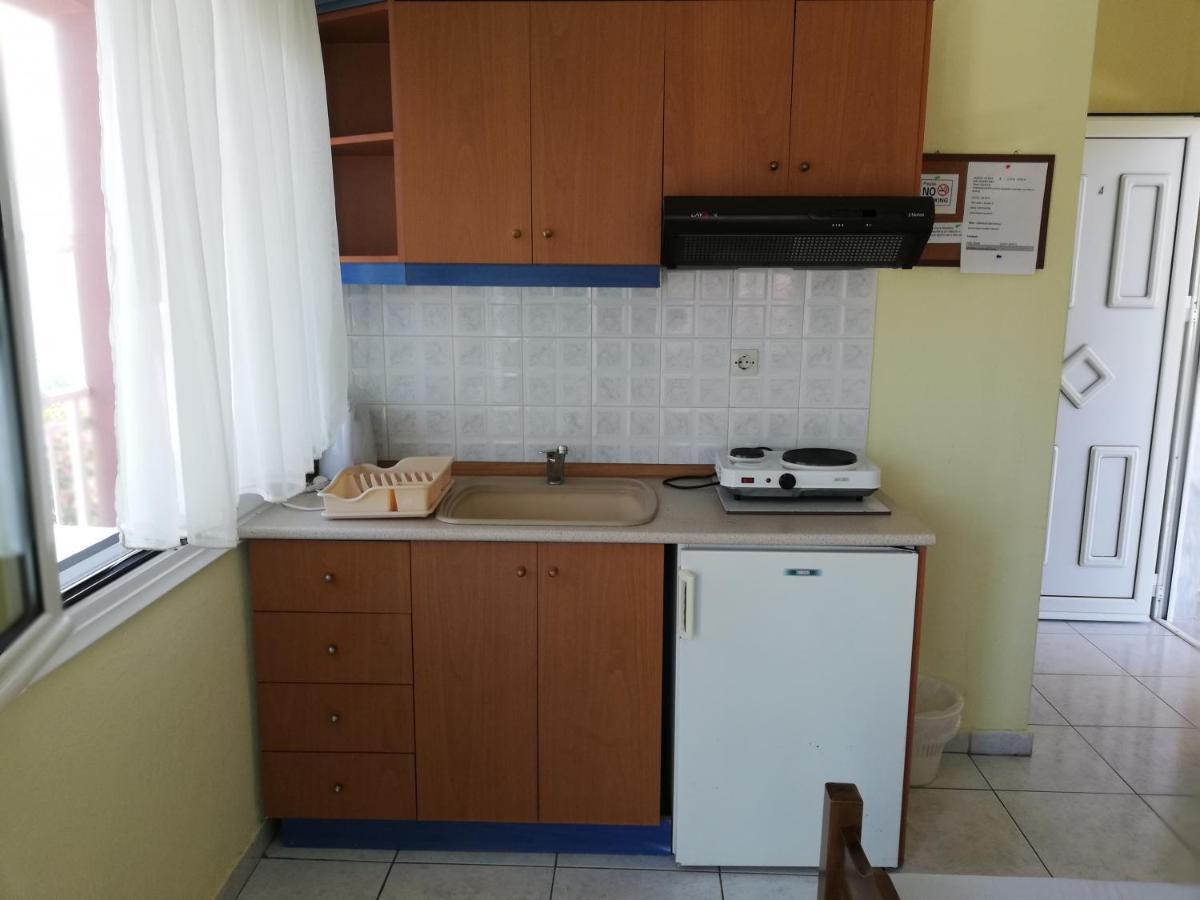 Polis΄ House Apartment Vrasna Exterior photo