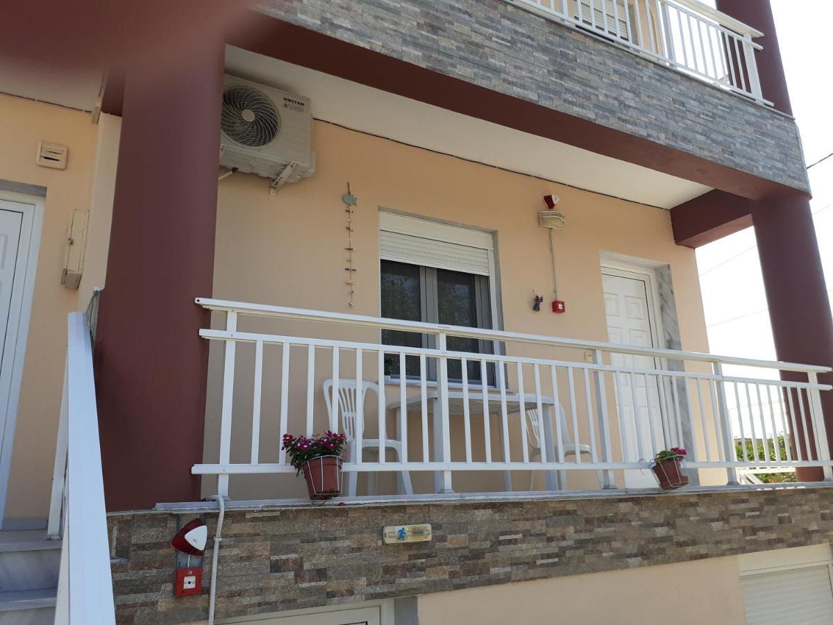 Polis΄ House Apartment Vrasna Exterior photo